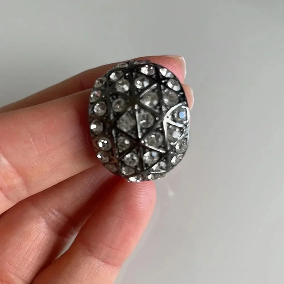 Faux Diamond Ring / FREE  with a purchase - Picture 8 of 12